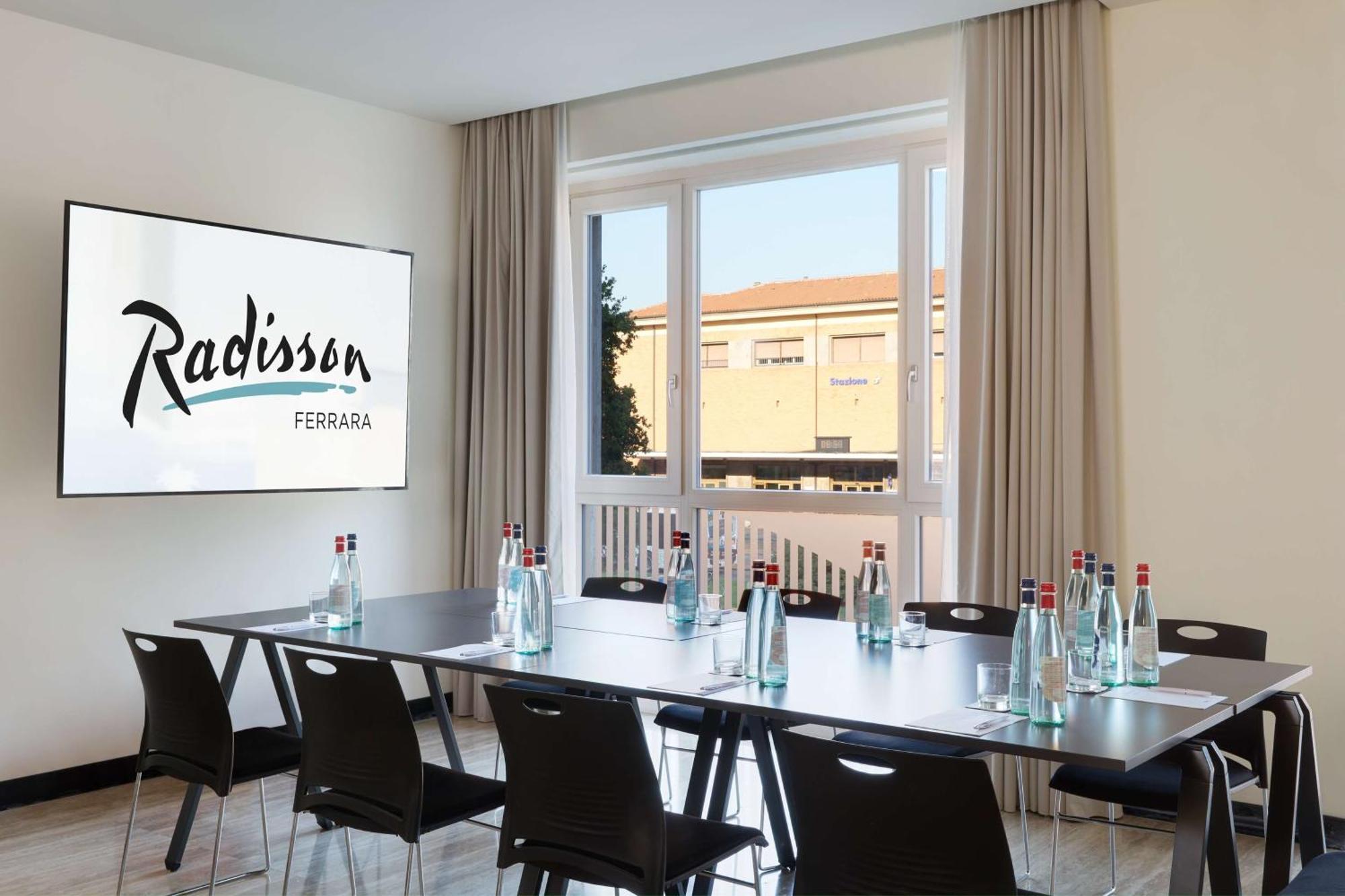 Radisson Hotel Ferrara Zewnętrze zdjęcie