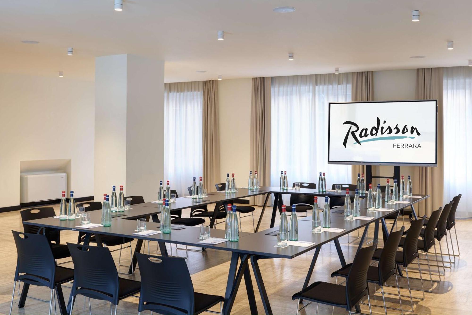 Radisson Hotel Ferrara Zewnętrze zdjęcie